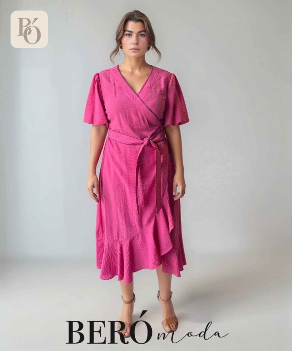 Vestido cruzado fucsia con volantes