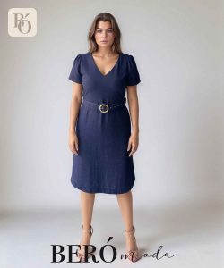Vestido corto azul marino con cinturón